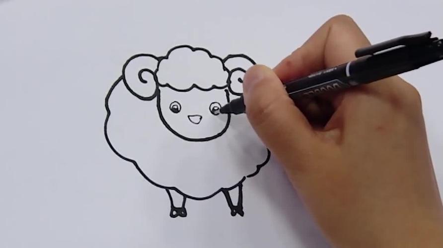 羊的简笔画彩色 羊的简笔画彩色简单