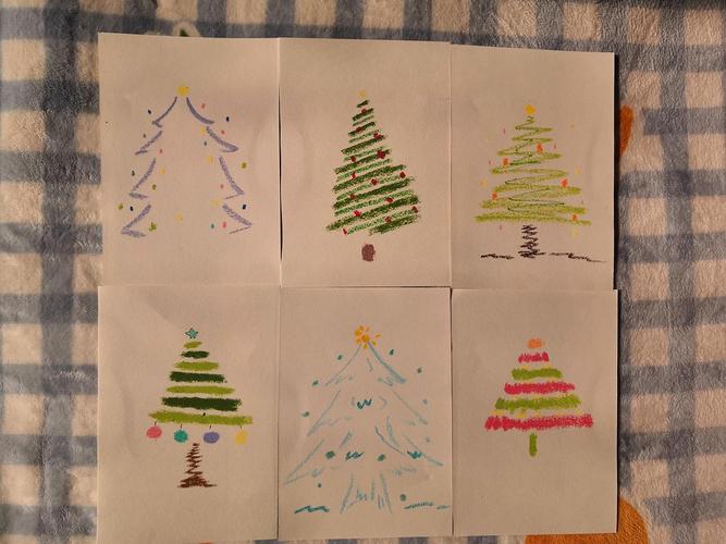 可爱的圣诞树怎么画 漂亮的圣诞树怎么画