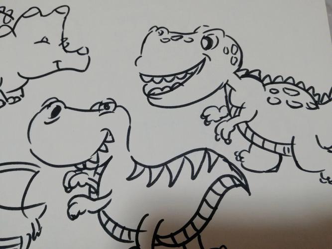 卡通恐龙简笔画 卡通恐龙简笔画图片大全